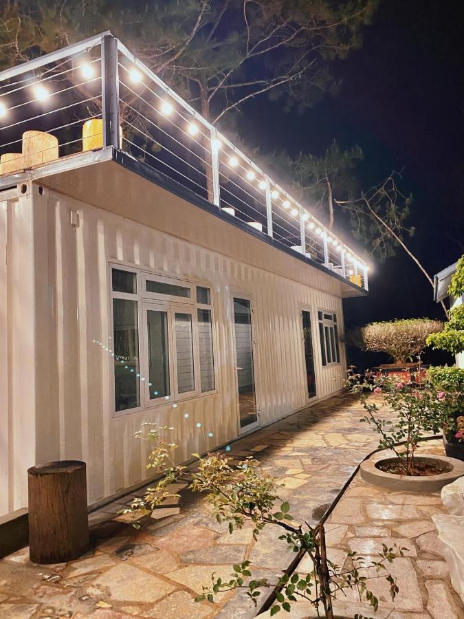 Henisi Homestay Mang Den Kon Von Kla Exterior foto