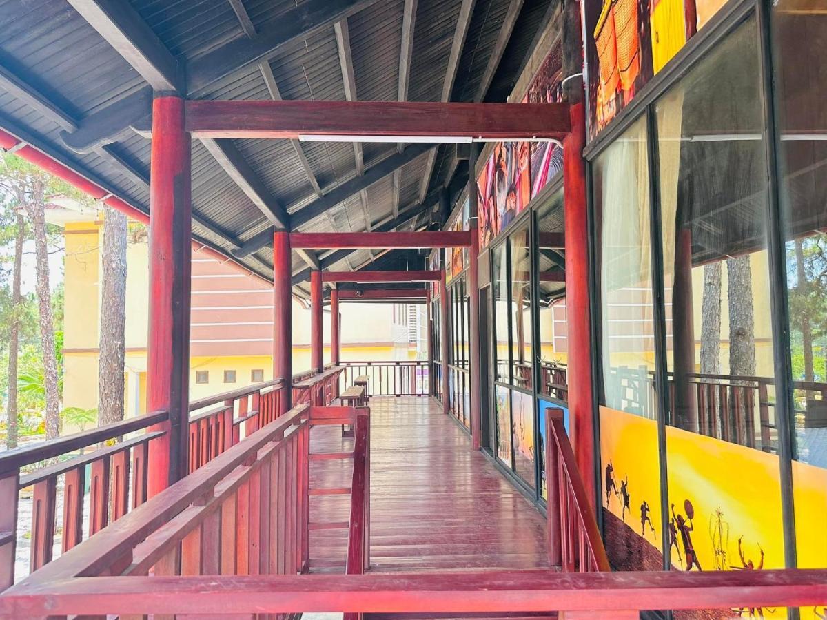 Henisi Homestay Mang Den Kon Von Kla Exterior foto